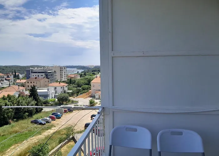 Tombili