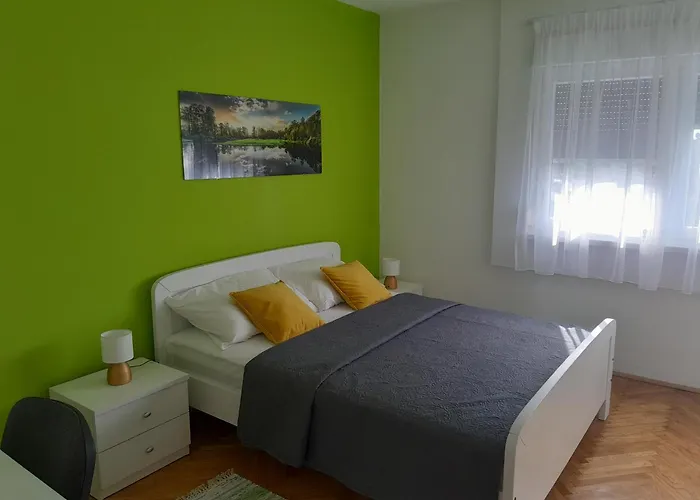 Tombili Apartman
